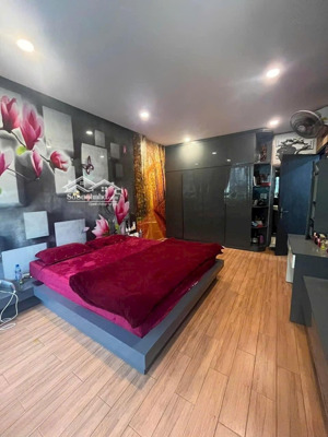 mặt tiền bà hom q6 siêu hiếm ( 4.6/9.8 * 17 ) 3 lầu 20 tỷ