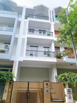 cho thuê nhà nguyên hồng ngay trường tiểu học nam thành công 55m2 x 4 tầng có 5 pn giá 17tr