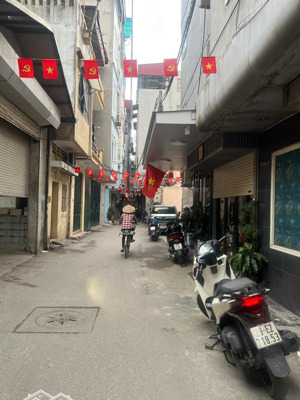 bán nhà riêng nghĩa dũng, ba đình. vài phút ra hồ tây. kinh doanh,53m, 4tầng, mặt tiền siêu to 5m.
