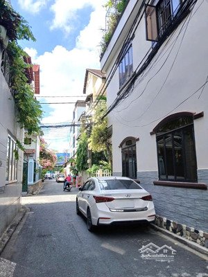 quận 10 - hẻm xe hơi - nhà mới - 5 tầng btct - 3pn - 6.5 tỷ