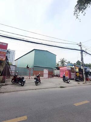 Kho + đất 900mét mặt tiền đường số 4 trường thọ