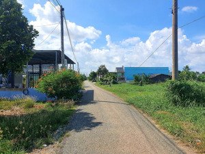 bán gấp lô đất thổ 125m2 đường nguyễn thanh tâm, thị trấn cần giuộc, giá rẻ 1,1 tỷ