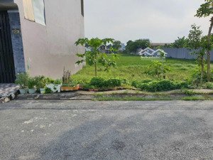 bán gấp lô đất thổ cư 100m2/ 1ty280 ở đường vĩnh lộc, bình chánh, shr, thổ cư.