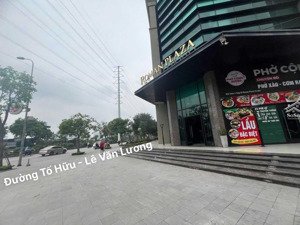 shop chân đế 137 m2 chung cư roman plaza mặt đường tố hữu, mặt tiền rộng vị trí đông đúc