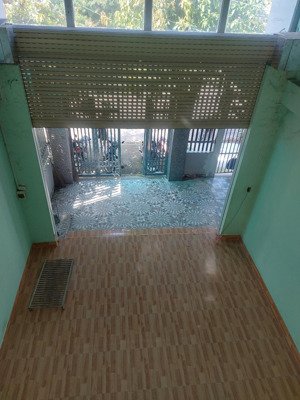 nhà nguyên căn 150m tân đông hiệp dĩ an gần trường c3 nguyễn thị mình khai 7tr/1th