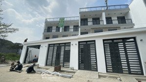 sập hầm bán gấp 400m2 đất sẵn tòa căn hộ dòng tiền vị trí đẹp ngay làng đại học - giá chỉ 11 tỷ