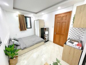 studio, cửa sổ, nguyễn thượng hiền, bình thạnh, 25m2, cửa sổ, full nội thất, an ninh và sạch sẽ