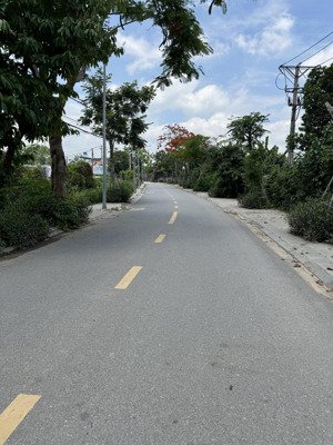 bán đất ngõ độc lập, cự khối, long biên diện tích 300m2 đường oto tránh, giá rẻ nhất chỉ 55tr/m2