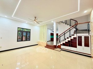 bán nhà 2 tầng, lô góc, kiệt ô tô thông đường trần văn dư