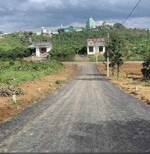 ngộp lổ giảm 60% lô đất đường liên xã lộc ngãi, ngay trường thcs lộc ngãi đất 180m2 thổ cư sổ sẵn