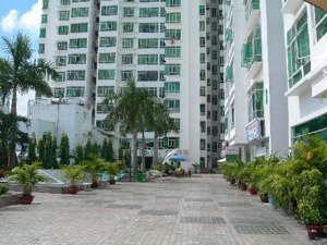 cần bán căn tầng trệt chung cư hoàng anh 2, dt: 255m2, giá: 6 tỷ. lh: hoa