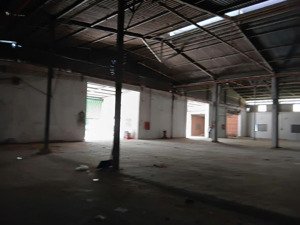 bán kho, nhà xưởng tại hoà khánh tây giấy phép hoàn công , hệ thống pccc đầy đủ đường xe container