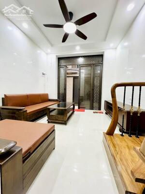 Bán nhà Tầng 2 Nguyễn Lương Bằng 70m2 nhà đẹp 2 ngủ 2 vs 3.9 tỷ