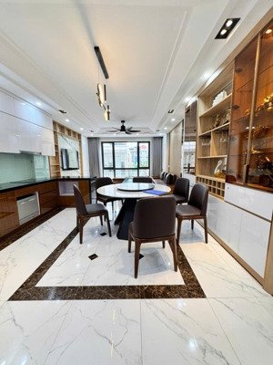 phú lương dt 45m 5 tầng thang máy 8.2ty