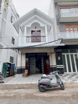 Cho thuê nhà khu dân cư hưng phú gần siêu thị go giá dưới 10 triệu