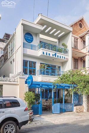 Cho Thuê Biệt Thự Mặt Tiền Hoa Đào, P2, Q.Phú Nhuận. DT: 8mx18m, 3 Tầng