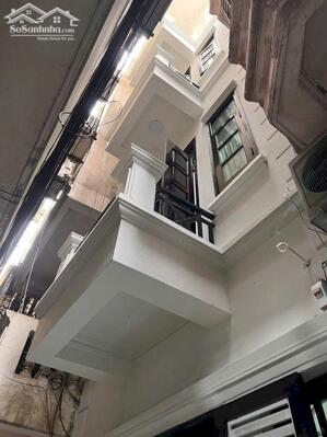 Bán nhà đẹp Kim Đồng 40.1m², 4 tầng, ngõ đẹp, ô tô đỗ gần, sổ vuông, khu hiếm nhà bán!