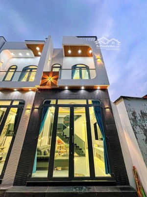gđ cần sang tên nhà 1 trệt 1 lầu giá 1 tỷ 950 triệu, dt 120m², 3pn 2wc , 120m²