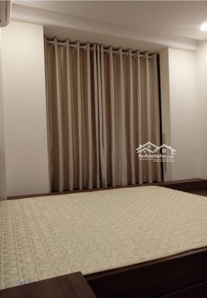 hạ giá cần bán gấp căn 2pn - dt 75m2 - full đồ - view thoáng mát - giá hạ 4.9 tỷ chung cư eco green