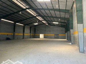 bán gấp kho 3.000m2, sổ hồng riêng, hoàn công đầy đủ. thương lượng mạnh