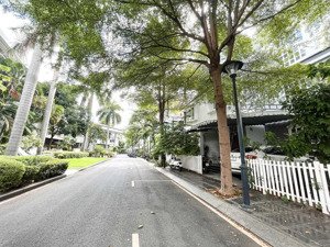 siêu rẻ - đi mỹ bán gấp biệt thự siêu đẹp hado centrosa garden p. 12, quận 10 (7.5*14m) chỉ 39tỷ tl