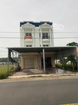 chính chủ cần bán nhà mặt tiền nhựa tại minh hưng,chơn thành,bình phước giá 1.3 tỷ 