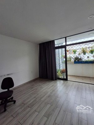 cho thuê 1 sàn làm văn phòng công ty hẻm ô tô kế bên mặt tiền trần nhật duật quận 1