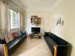 bán căn hộ chung cư số 9 đường lý văn phức, tân định, quận 1, dt 63m2, 2pn, sổ hồng, giá 4 tỷ tl