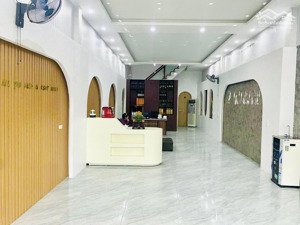 cho thuê nhà mặt tiền lê hồng phong - 20tr