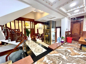 bán siêu biệt thự 4 tầng gò vấp - dt khủng 230m2 - ngang gần 12m - thang máy - gỗ quý