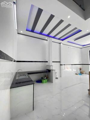 Mua ngay căn nhà hẻm 5m Quang Trung, Gò Vấp, 70m2, giá 4tỷ4, sổ riêng, tiện di chuyển qua trung tâm