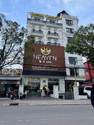 tòa nhà mặt tiền phù đổng thiên vương, đà lạt 10 căn hộ cho thuê + mặt bằng kd giá 58 tỷ