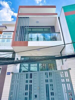 Nhà lầu rộng gần trường đại học Y Dược Cần Thơ