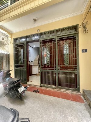 bán nhà trong mơ 221 phố tôn đức thắng quận đống đa hà nội có đông gần phố rộng thoáng