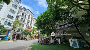 tôi chính chủ cho thuê 90m2 sàn tầng 4 trong tòa nhà 7 tầng thang máy tô hiệu - hà đông. giá 8tr/th