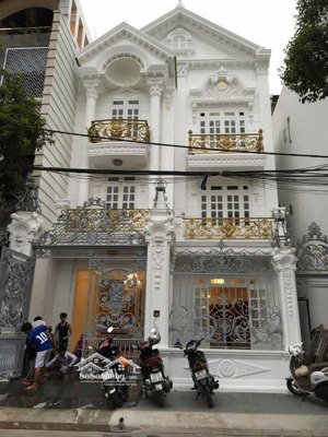 mặt bằng biệt thự mới đẹp đường lớn giá thuê hợp lý thích hợp f&b, showroom