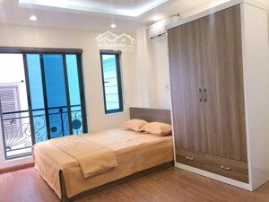 chính chủ cho thuê phòng full đồ nhà mặt đường rất tiện di chuyển