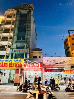 bán nhàmặt tiền đường âu cơ phường 9, tân bình. dt 4x22m 3 tầng