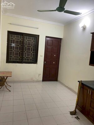 Cho thuê tầng 1 làm kd nhỏ, vp và cho thuê phòng trọ tại nhà nhà số 3 ngõ 189 Giảng Võ