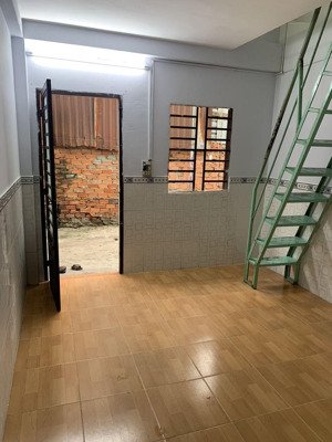 cho thuê phòng trọ đường nguyễn thái sơn, p5, gần đh văn lang, có máy lạnh giá 3,4tr/th