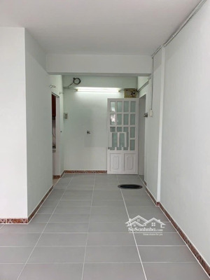 ch thuê mặt bằng đường âu cơ (tân phú) dt 4x10m. giá 20 tr/th lh hưng
