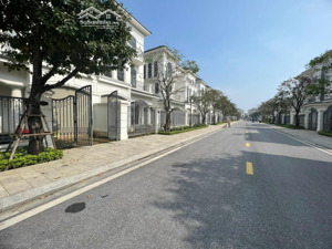 bán gấp phong lan 198m2 view vườn thoáng đãng tại vinhomes star city thanh hoá giá mềm nhất khu