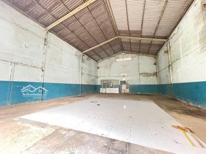 cho thuê kho xưởng 11x18m, tải 5tấn, điện 3pha, giá 20tr