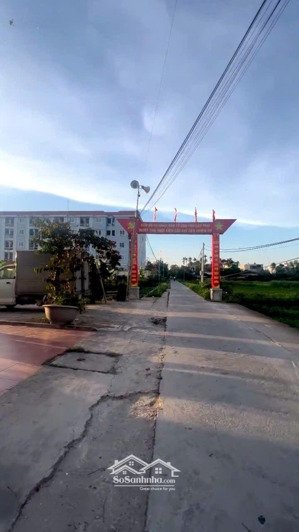 bán căn hai tầng trục thông hoa động gần ngay trường học tiện ích giá 4,x tỷ