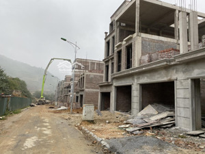 bán nhà dự án 100m2 tại sapa đất ở lâu dài có sổ đỏ