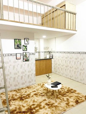 cho thuê chdv mini, 20m2, giá 2tr8 tại ngã tư gò mây (lê trọng tấn)