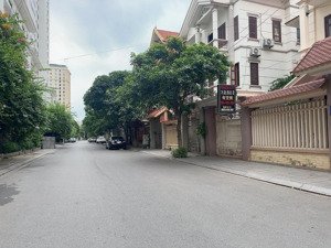 pán căn biệt thự việt trang - làn 2 đường lê thái tổ, ninh xá, tp bn. giá 3x,x tỷ
