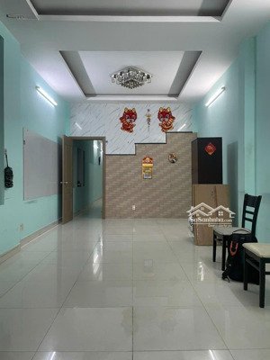 nhà 2 lầu 4pn dt: 4x22m đường số cư xá ngân hàng
