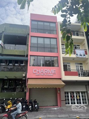 building có thang máy mặt tiền đường 334 trường sa quận phú nhuận