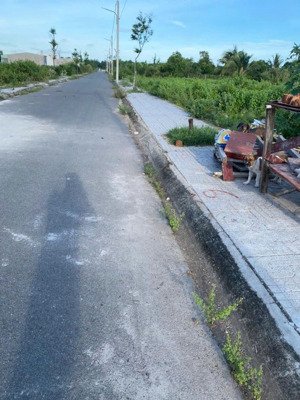 chính chủ gửi bán lô đất cạnh hương lộ long phước bà rịa vũng tàu